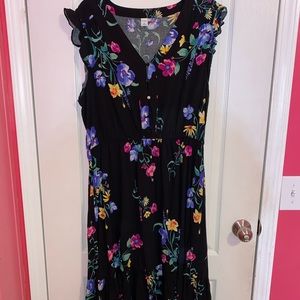 BLACK FLORAL MIDI DRESS WOTH BUTTONS